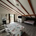 And Marlen Гостевой дом Ровиньско село