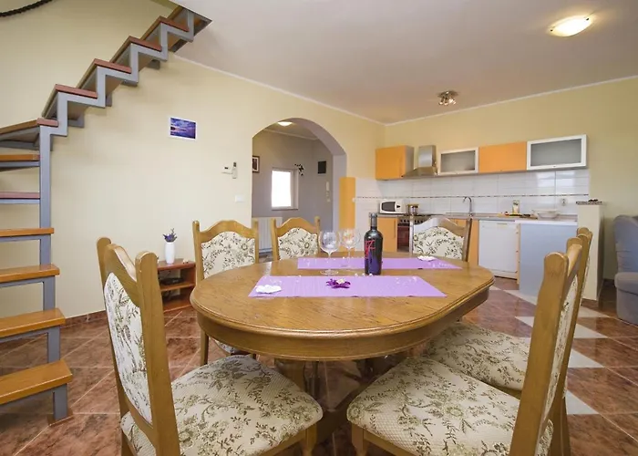 And Marlen Gostinjska kuća 3*