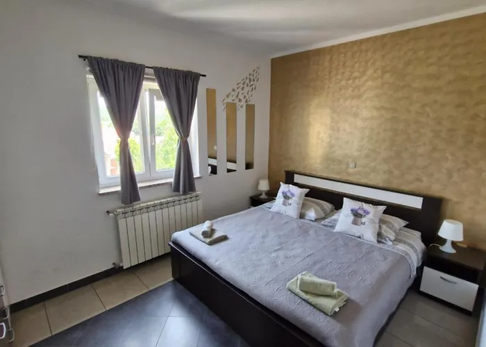 Apartment&room Marlen 3*