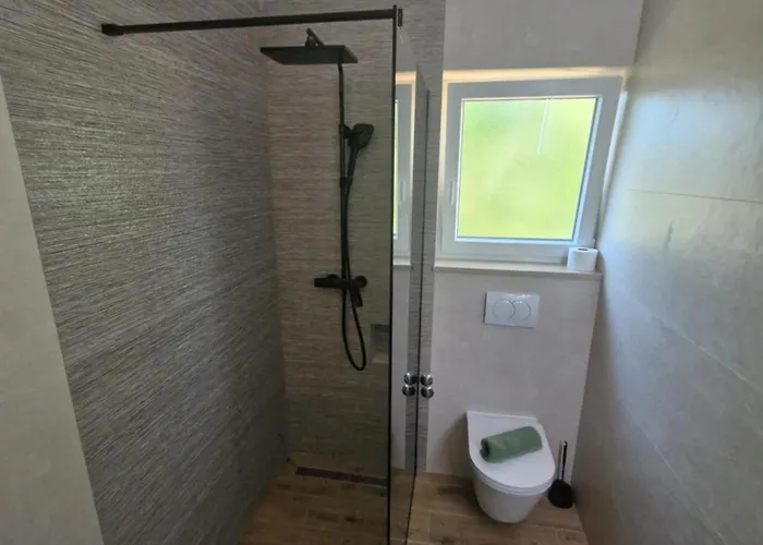 And Marlen Gostinjska kuća 3*