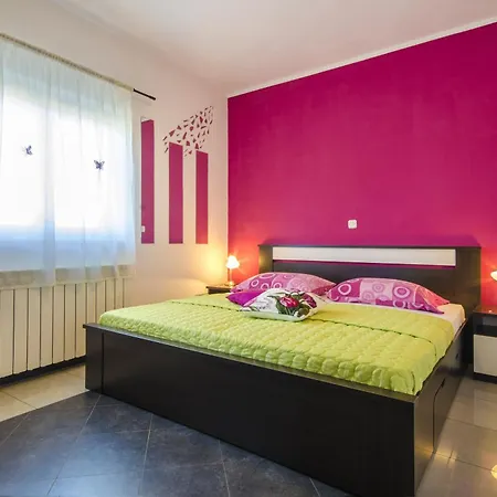 Guest house And Marlen