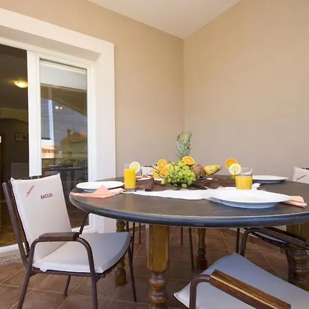 And Marlen Guest house