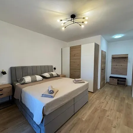 Guest house And Marlen Rovinjsko Selo